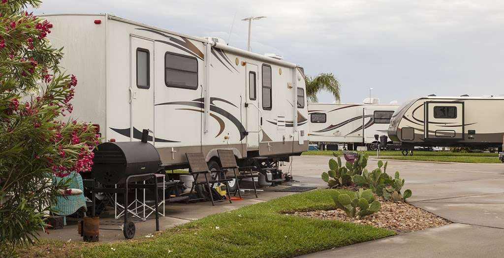 Marlins RV Park | 381 Arthur Rd, Martinez, CA 94553, USA | Phone: (707) 864-0681