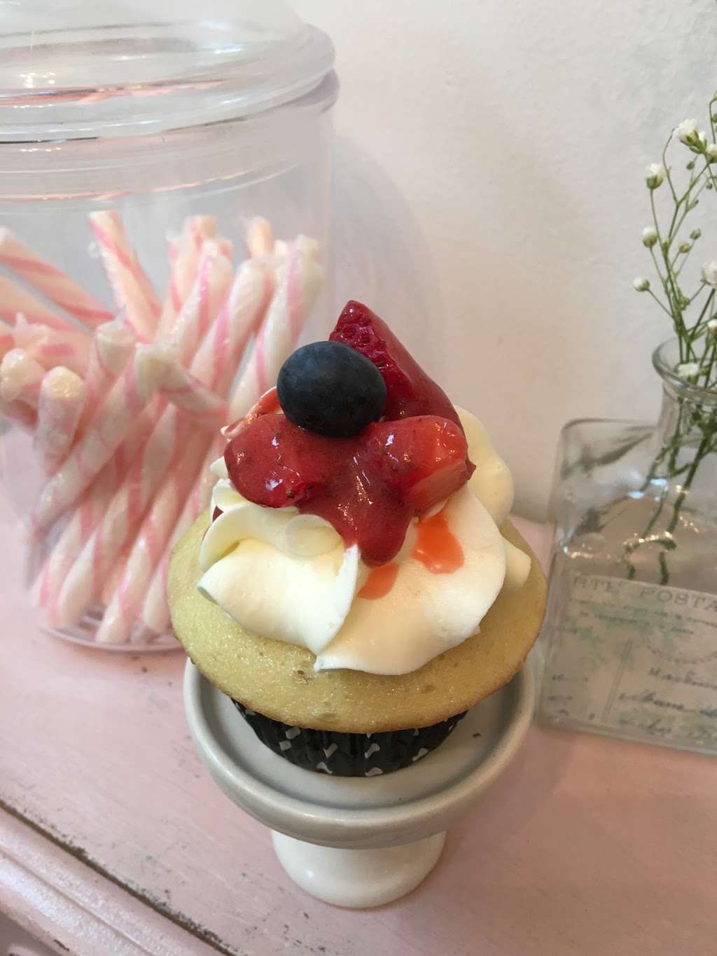 Pretty Tasty Cupcake Boutique | Carpenters Square Mall,, 31 Perry St, Cape May, NJ 08204, USA | Phone: (609) 827-1346