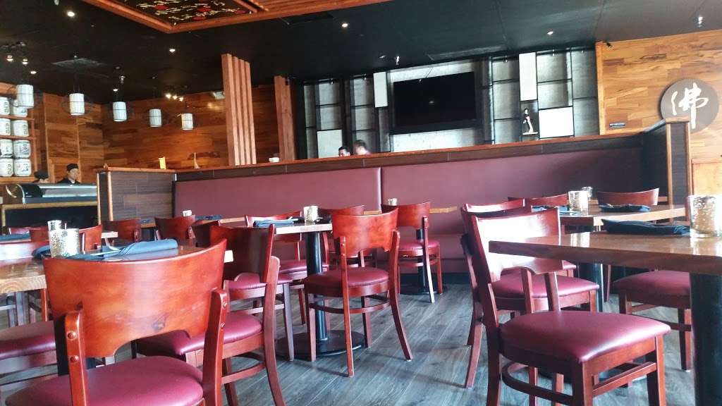 Fo Japanese Bistro | 5081 Waterway Dr, Dumfries, VA 22025, USA | Phone: (703) 680-1888