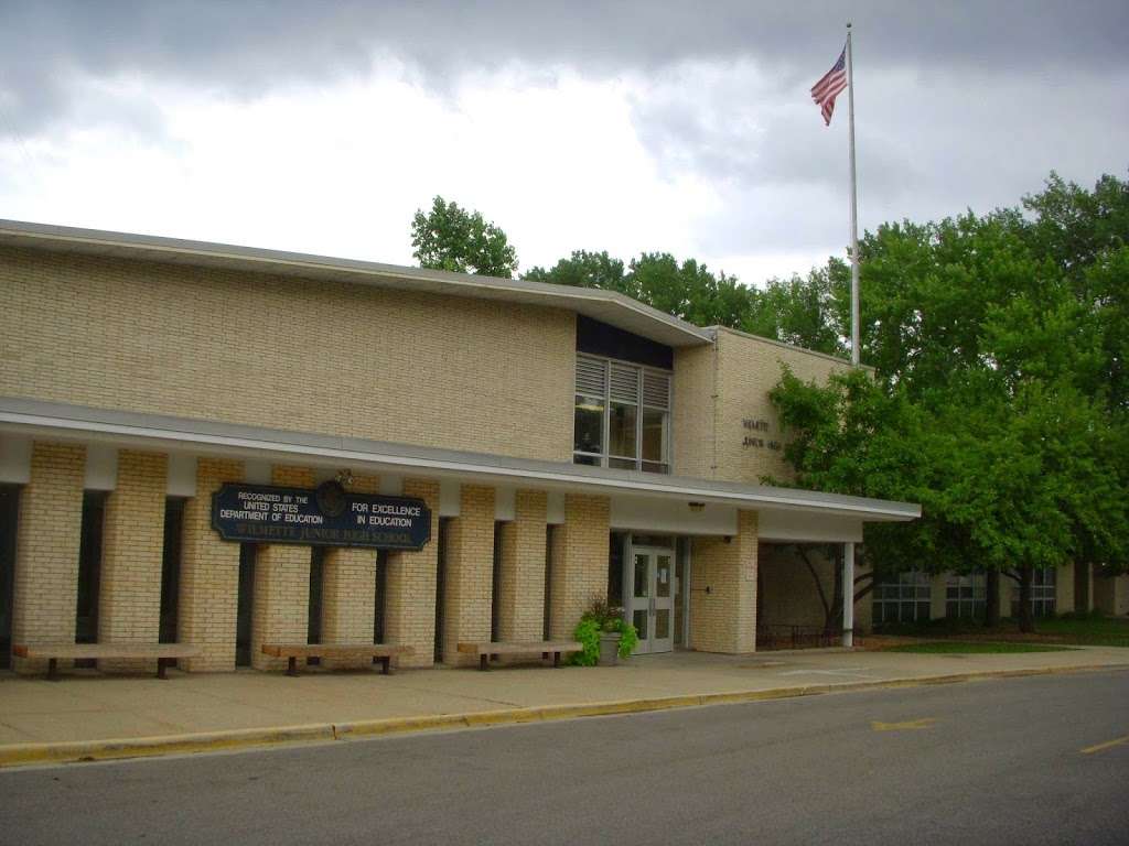 Wilmette Junior High School | 620 Locust Rd, Wilmette, IL 60091, USA | Phone: (847) 256-7280