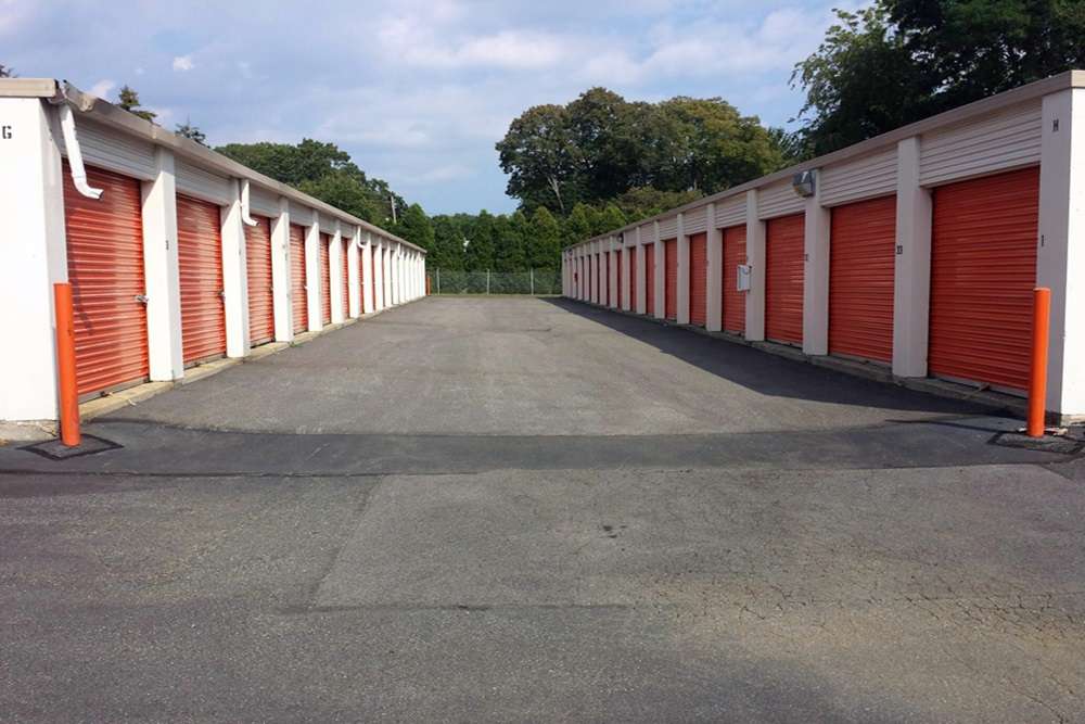 Public Storage | 185 NY-59, Monsey, NY 10952 | Phone: (845) 746-2059