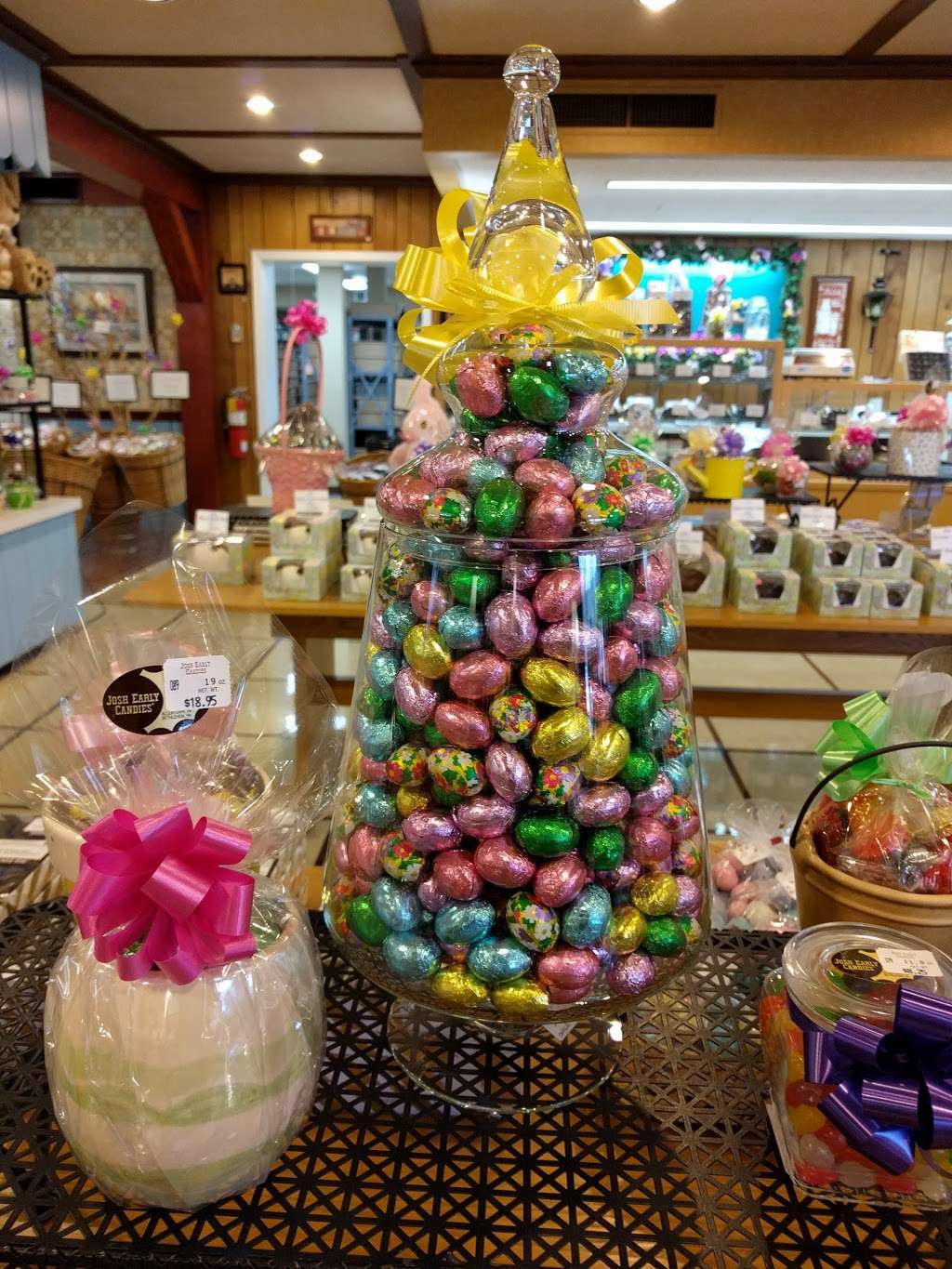 Josh Early Candies | 3620 Nazareth Bethlehem Pike, Bethlehem, PA 18020 | Phone: (610) 865-0580