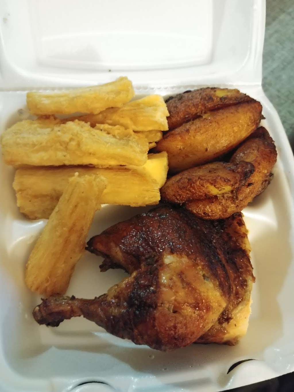Mr.Pollo Peruvian Charcoal Chicken | 23520 Overland Dr #152, Sterling, VA 20166, USA | Phone: (703) 996-2456