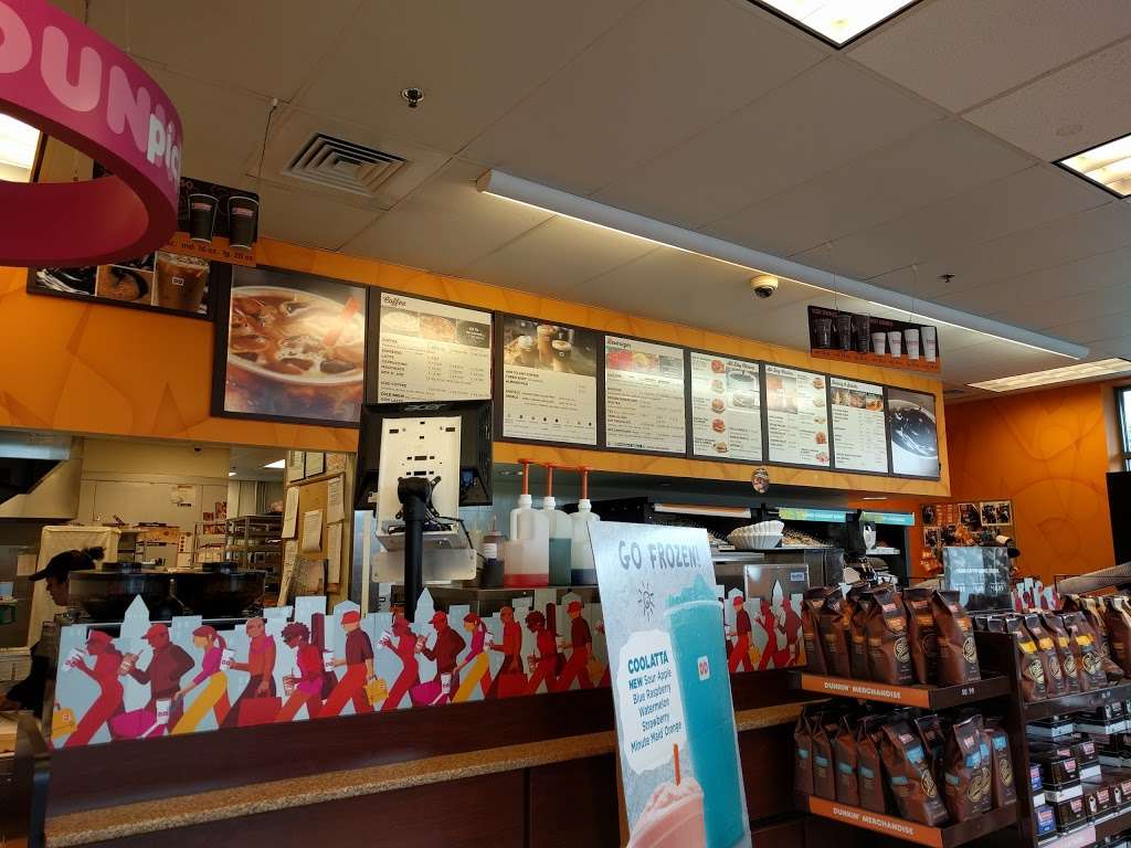 Dunkin Donuts | 2280 Hunters Woods Plaza, Reston, VA 20191, USA | Phone: (703) 860-9252