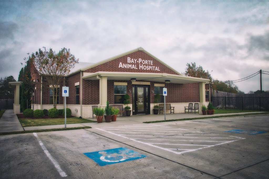 Bay-Porte Animal Hospital | 10105 W Fairmont Pkwy, La Porte, TX 77571, USA | Phone: (281) 471-6834