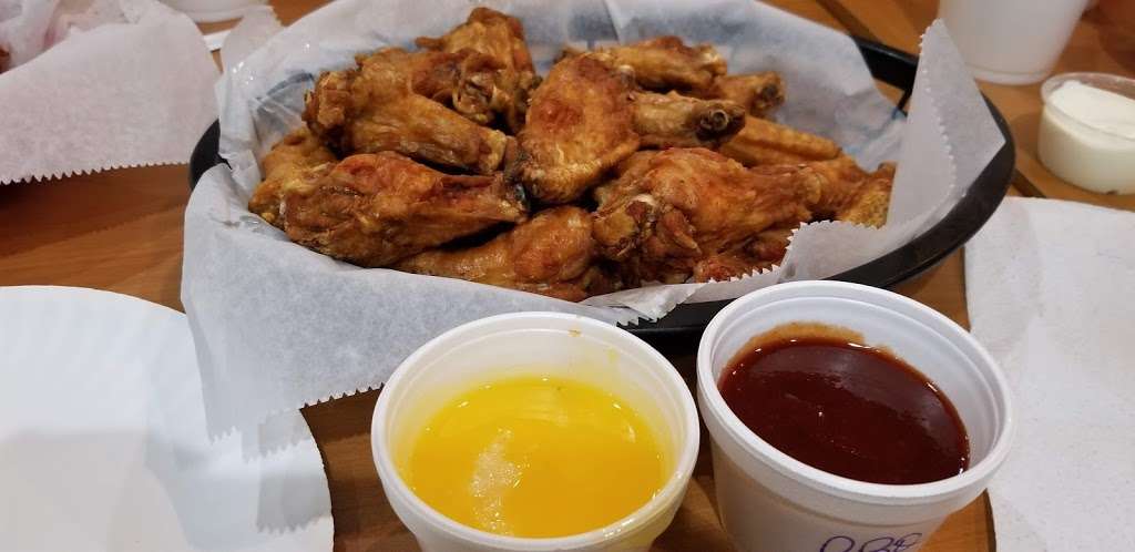 Wing Alley | 2215 E Irlo Bronson Memorial Hwy, Kissimmee, FL 34744, USA | Phone: (407) 348-9464