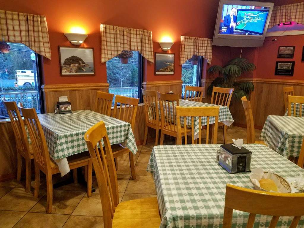 Vinnys Kendall Park Pizza & Restaurant | 7 Allston Rd, Kendall Park, NJ 08824, USA | Phone: (732) 297-4880