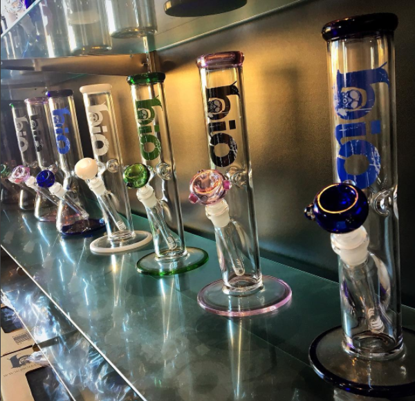 The Smoke Shop - Koreatown | 3959 Wilshire Blvd #13, Los Angeles, CA 90010 | Phone: (424) 888-9617