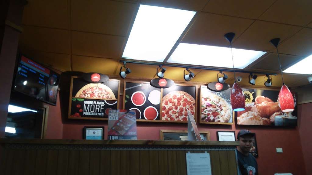 Pizza Hut | 8225 W Indian School Rd #1, Phoenix, AZ 85033, USA | Phone: (623) 873-1109