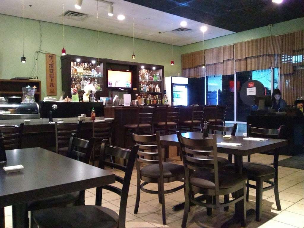 Kenkou Sushi Bar & Fusion | 43 S Sutton Rd, Streamwood, IL 60107 | Phone: (630) 483-0289