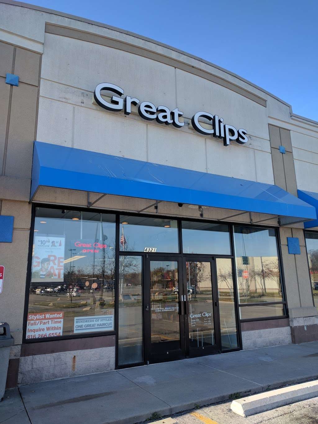 Great Clips | 4321 Chouteau Trafficway, Kansas City, MO 64117, USA | Phone: (816) 266-6554