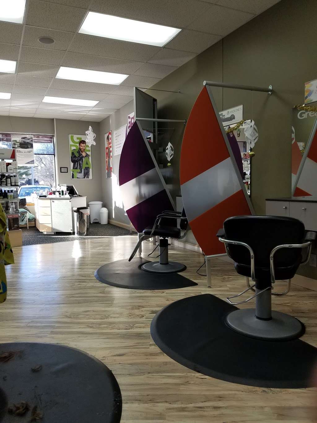 Great Clips | 5301 S 108th St Ste C, Hales Corners, WI 53130, USA | Phone: (414) 425-6170