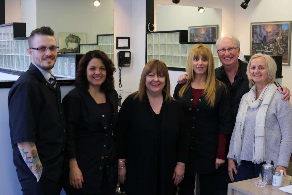 The Mane Event Salon | 6111 N River Rd #125W, Rosemont, IL 60018, USA | Phone: (847) 692-0088