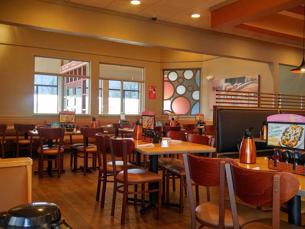 IHOP | 134 Jefferson Crossing Way, Charles Town, WV 25414, USA | Phone: (304) 724-8300