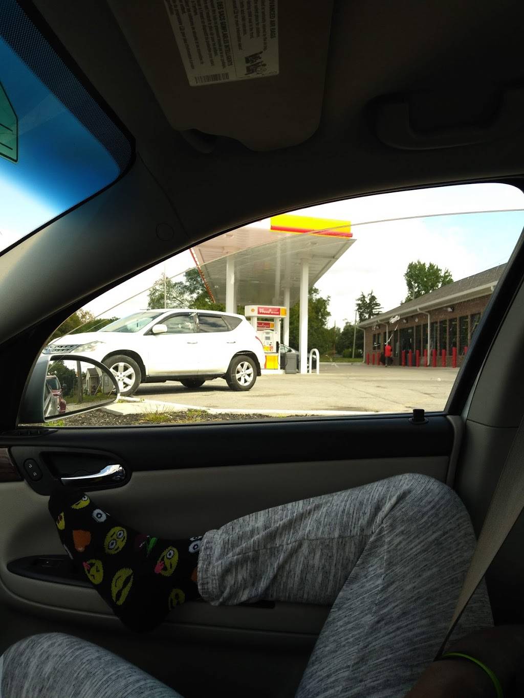 Shell | 5104 East 21st St, Indianapolis, IN 46218, USA | Phone: (317) 496-3794