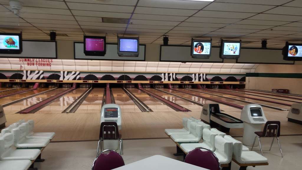 Greenmount Bowl | 1625 Main St, Hampstead, MD 21074, USA | Phone: (410) 374-6211