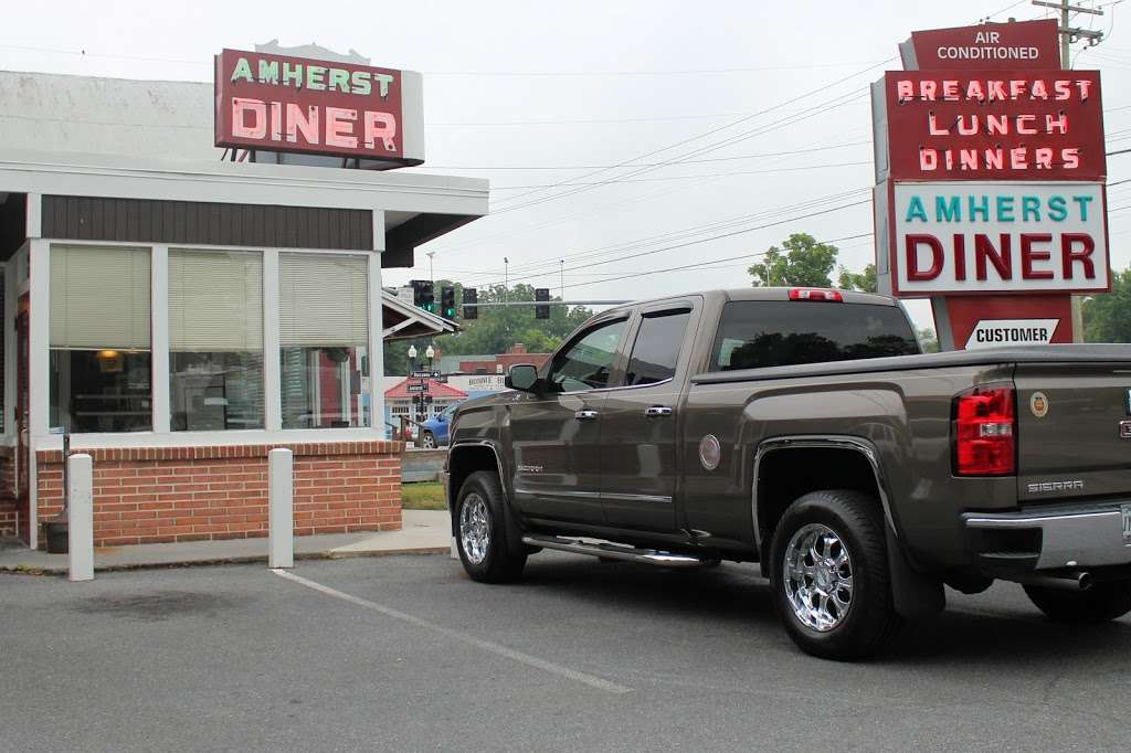 Lynette & Jerris Diner | 334 Amherst St, Winchester, VA 22601, USA | Phone: (540) 504-7995