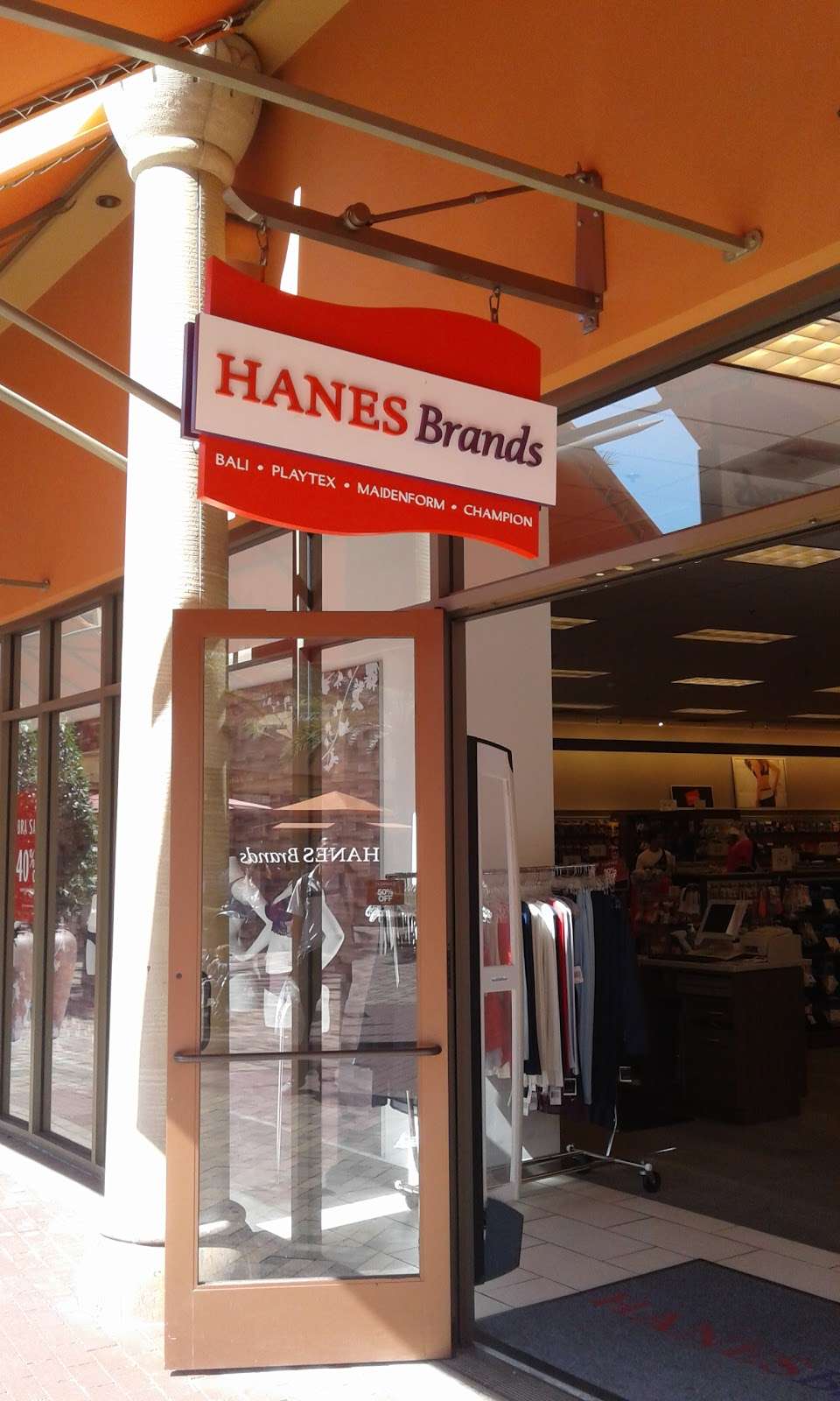 Hanesbrands Outlet Store | 100 Citadel Dr #569, Commerce, CA 90040, USA | Phone: (323) 724-8391