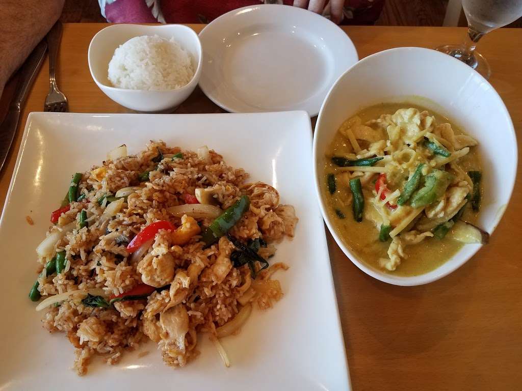 Bangkok Bistro Thai Eatery | 100 U.S. 9, Manalapan Township, NJ 07726, USA | Phone: (732) 414-6622