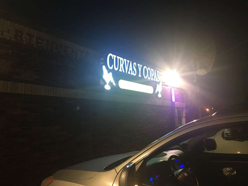 Curvas y Copas Sport bar | 0410300000485, Houston, TX 77023, USA