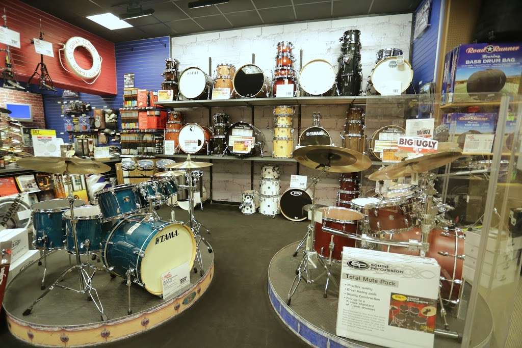 Guitar Center | 4271 W 167th St, Country Club Hills, IL 60478 | Phone: (708) 799-0315