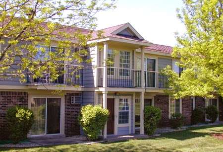 Wood Creek Apartments | 3113 15th St, Kenosha, WI 53144, USA | Phone: (844) 363-6954