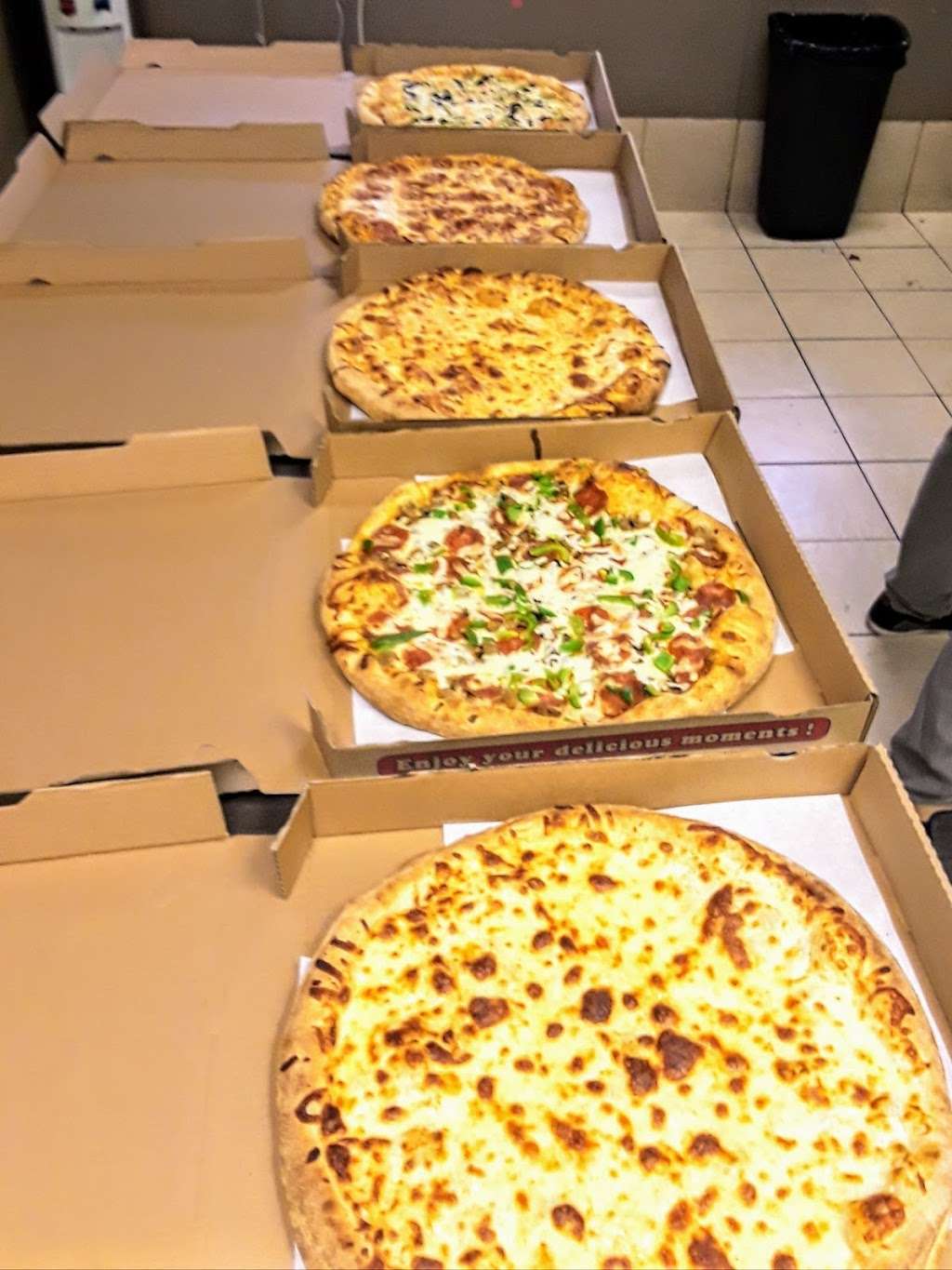 Picatta Pizza and Pasta | 6405 Antoine Dr #11, Houston, TX 77091, USA | Phone: (713) 393-7754