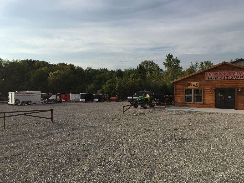 Barnyard Trailers 155 NW US 50 Hwy, Warrensburg, MO 64093