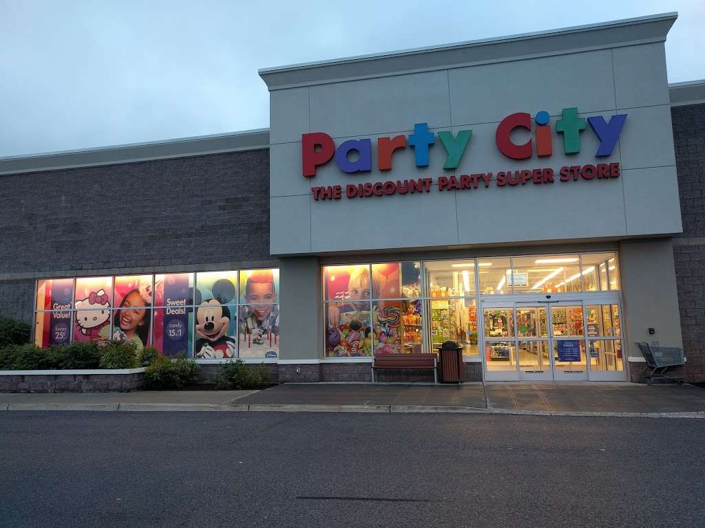 Party City | 128 Bailey Farm Rd, Monroe, NY 10950, USA | Phone: (845) 782-1330