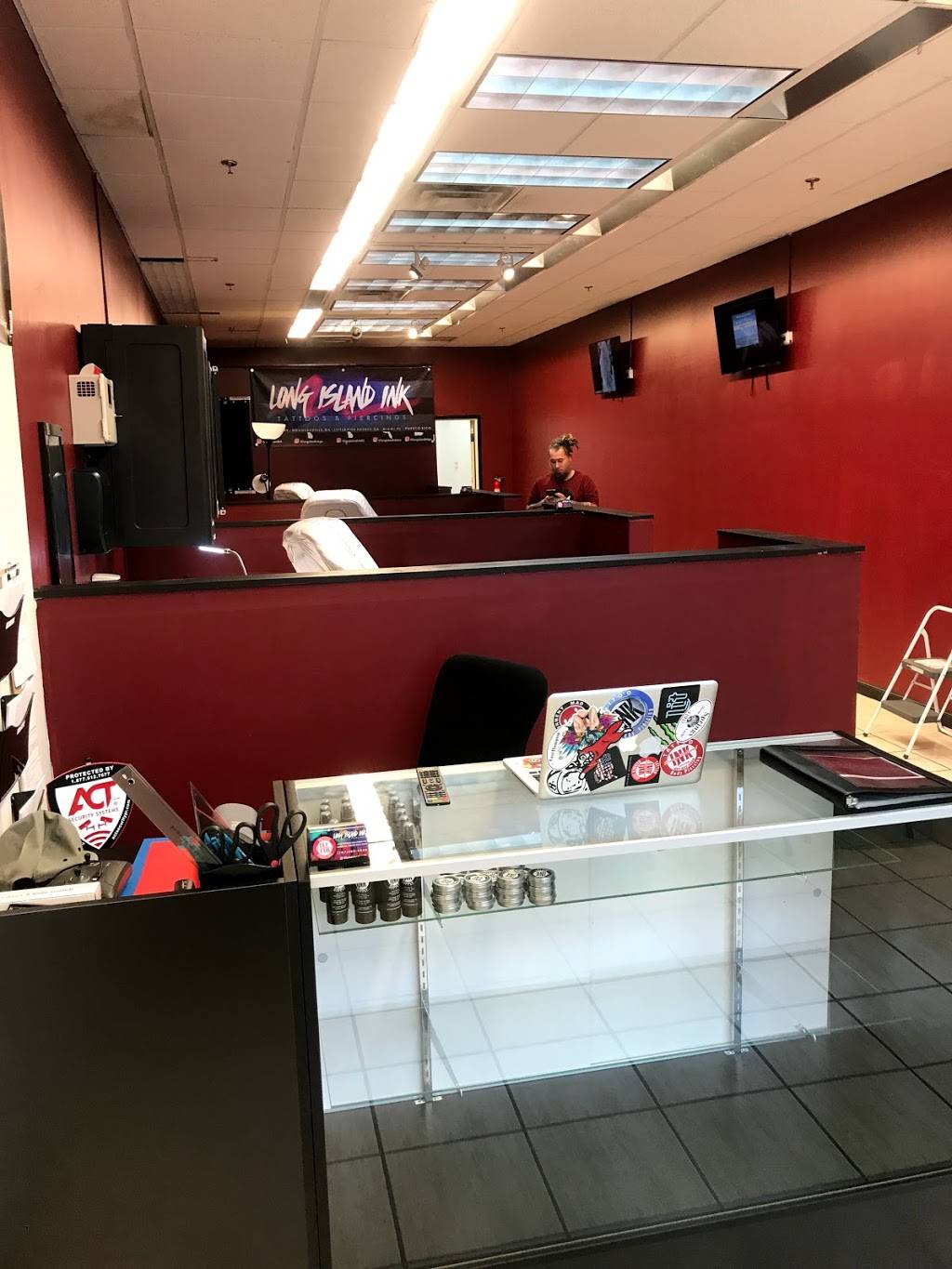 Long Island Ink | 1059 Collins Ave Suite 207, Miami Beach, FL 33139, USA | Phone: (305) 763-8063