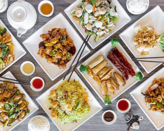 Wild Ginger Asian Bistro | 861 N Higley Rd #111, Gilbert, AZ 85234, USA | Phone: (480) 907-7717