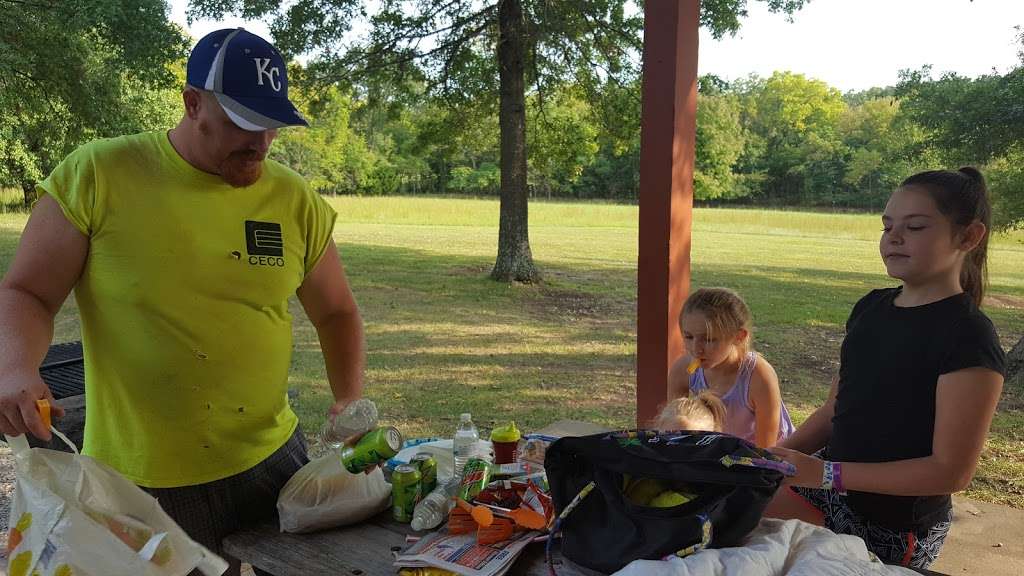 Longview Lake Shelter 5 & 6 | Lees Summit, MO 64081