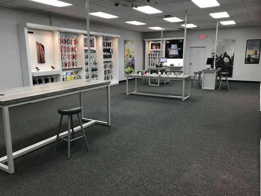 Verizon Authorized Retailer – GoWireless | 1001 Baltimore Pike #B-2, Springfield, PA 19064, USA | Phone: (610) 543-2066