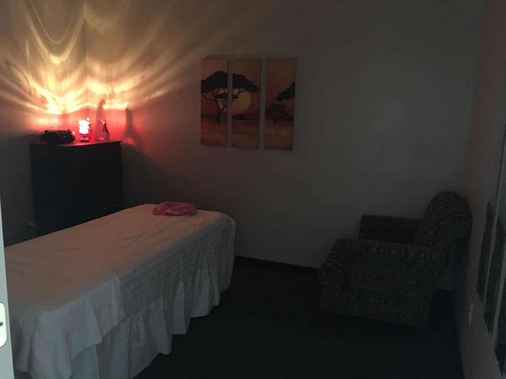 Blossom Massage | 1025 Main St #3, Weymouth, MA 02190, USA | Phone: (857) 269-9127