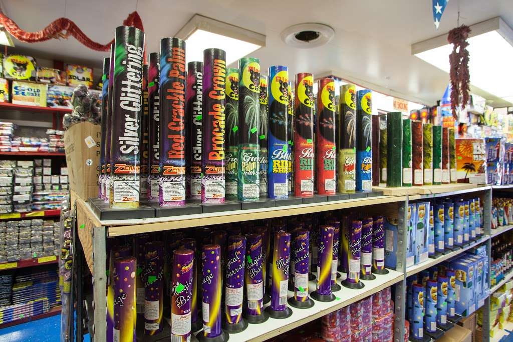 Uncle Sam Fireworks | 14 Gostlin St, Hammond, IN 46327, USA | Phone: (219) 931-5600