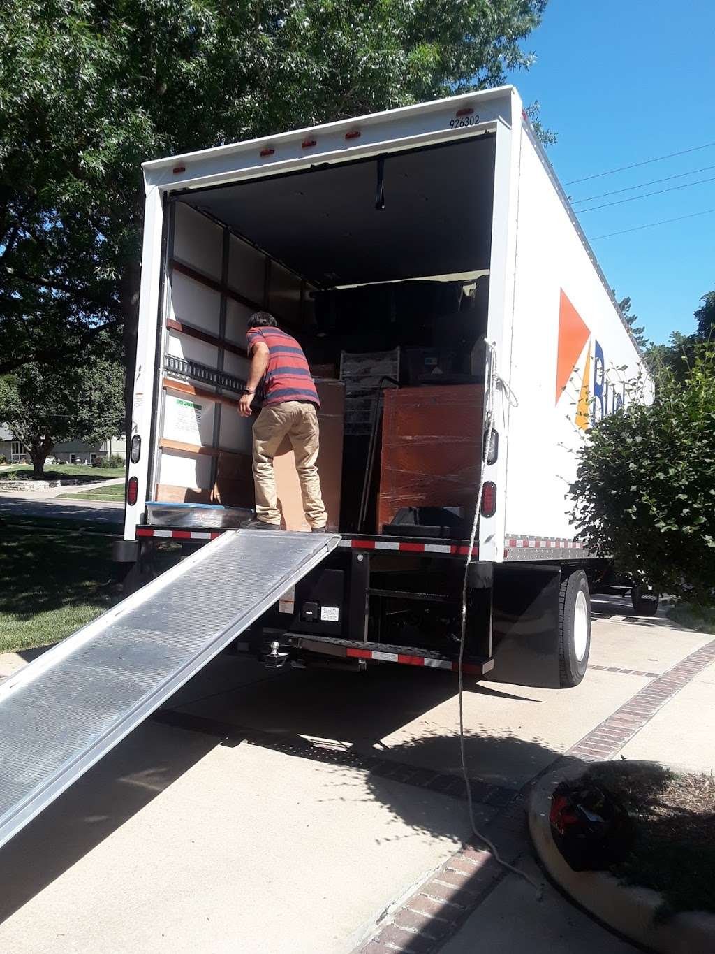 Aztecasmoving,inc | 5742 N Maplewood Ave, Chicago, IL 60659 | Phone: (773) 664-2890