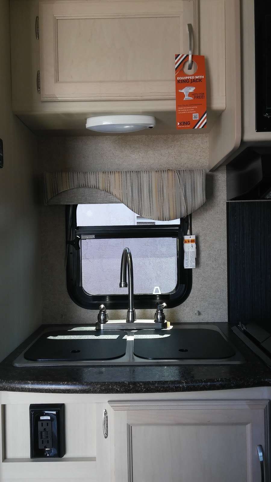 Marjon RV Inc | 21155 Box Springs Rd, Moreno Valley, CA 92557, USA | Phone: (951) 742-5935