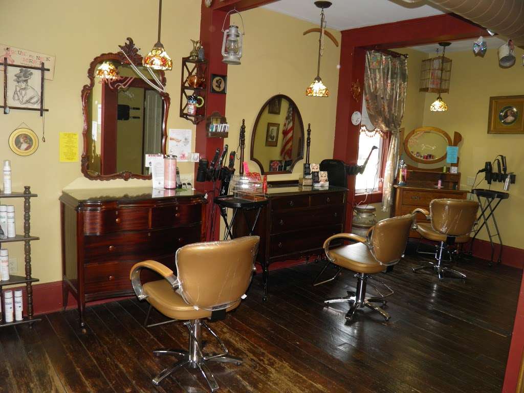 Shades Hair and Spa | 201 E Broadway, Red Lion, PA 17356, USA | Phone: (717) 244-6492