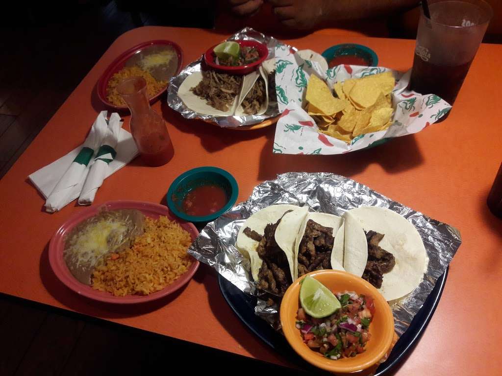 Habaneros Mexican Restaurant | 829 Eyrie Dr, Oviedo, FL 32765, USA | Phone: (407) 365-7877