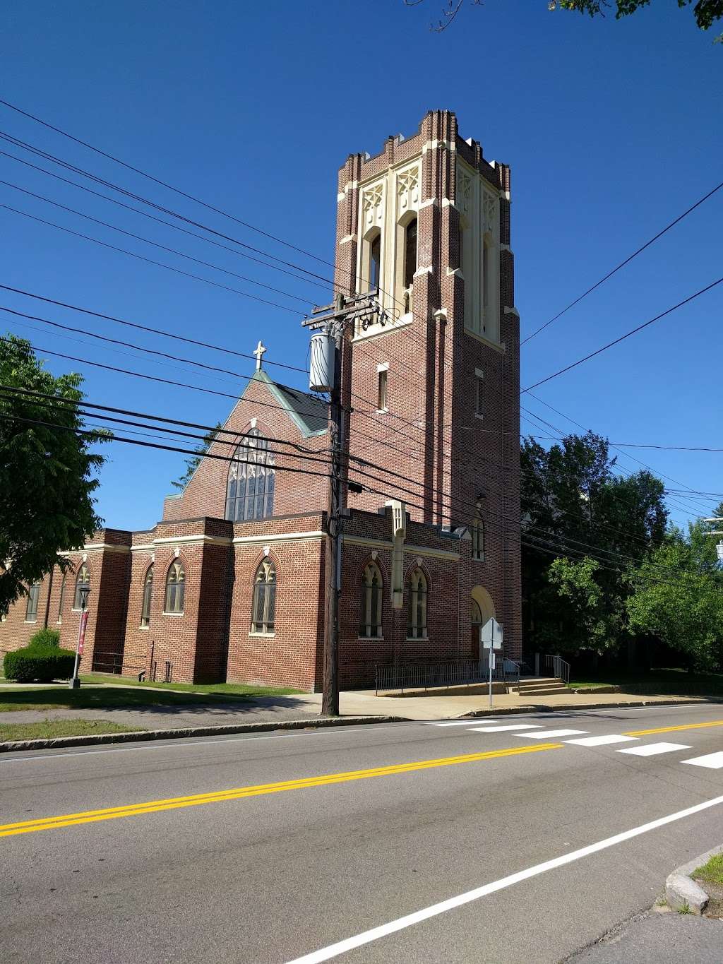 Blessed Sacrament Church | 10 Diamond St, Walpole, MA 02081, USA | Phone: (508) 668-4700