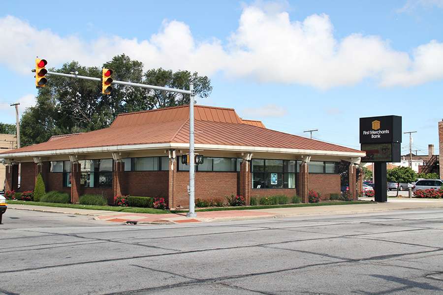 First Merchants Bank | 4740 Indianapolis Blvd, East Chicago, IN 46312, USA | Phone: (219) 228-2272