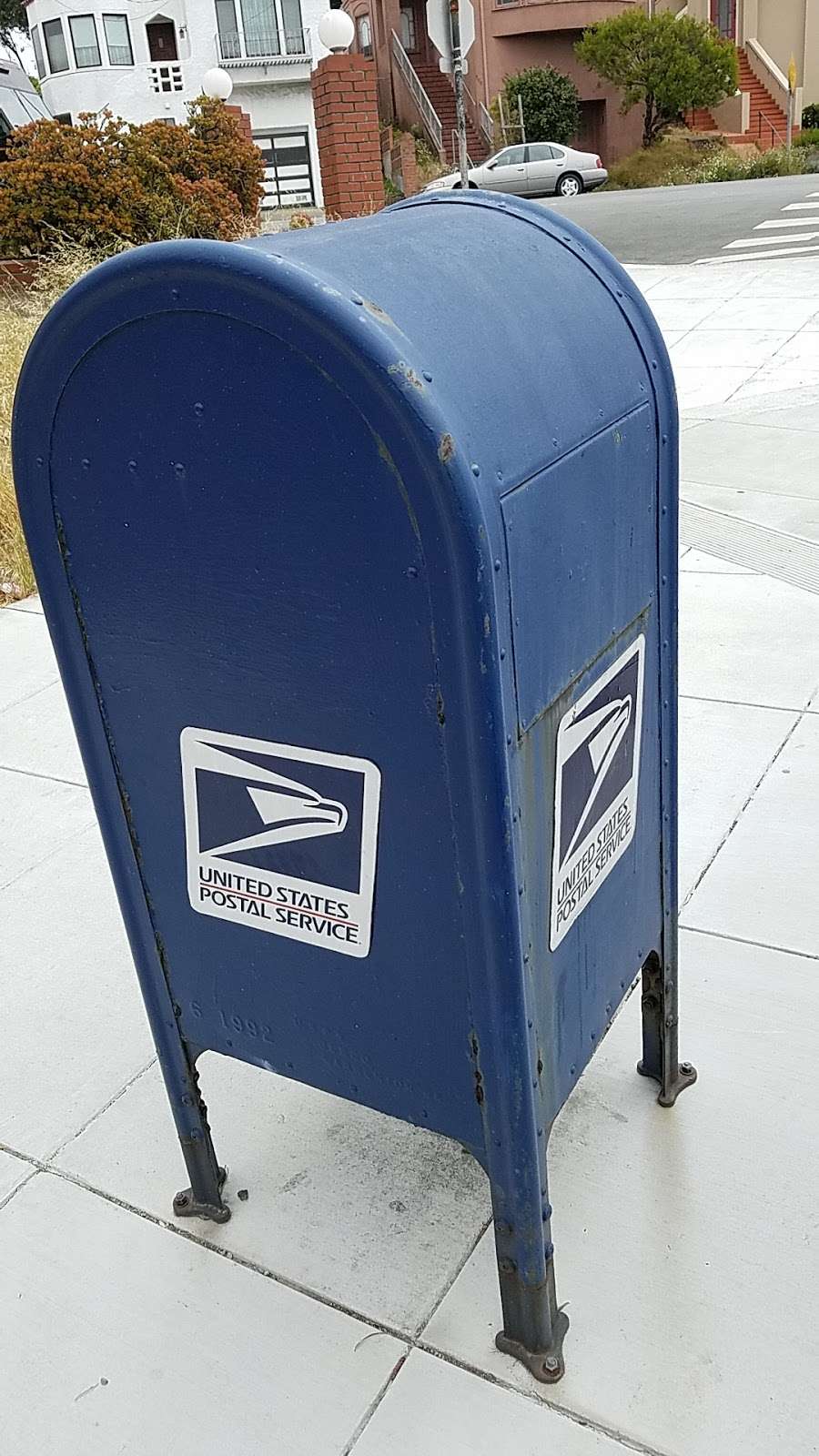 Post office box USPS | 700 Rolph St, San Francisco, CA 94112, USA
