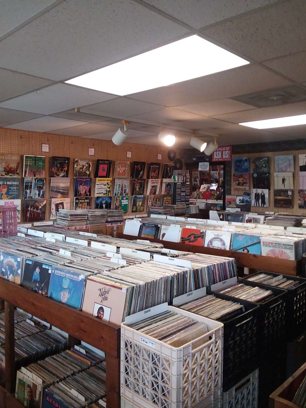 Record Connection | 550 N Reading Rd, Ephrata, PA 17522, USA | Phone: (717) 733-1641