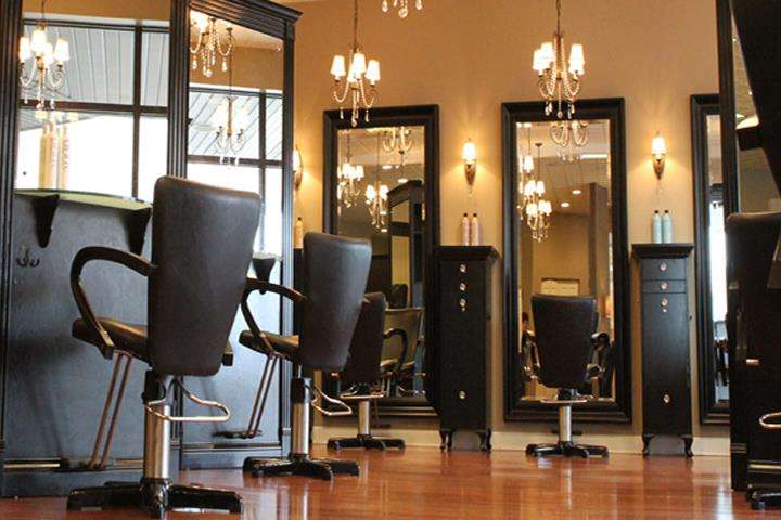 Divas Salon & Spa | 707 W Jefferson St, Shorewood, IL 60404, USA | Phone: (815) 730-9359