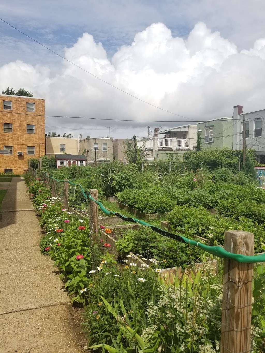 East Passyunk Crossing Community Garden | 1002-1016 Watkins St, Philadelphia, PA 19148, USA