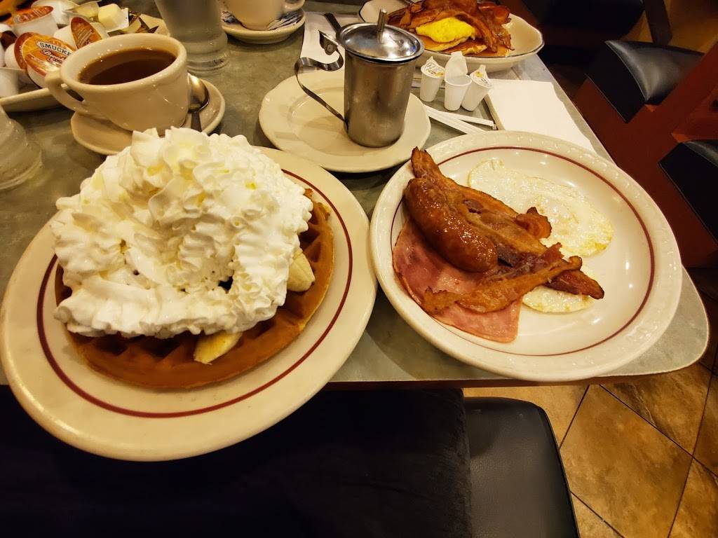 Kouros Bay Diner | 3861 Nostrand Ave, Brooklyn, NY 11235, USA | Phone: (718) 743-5777