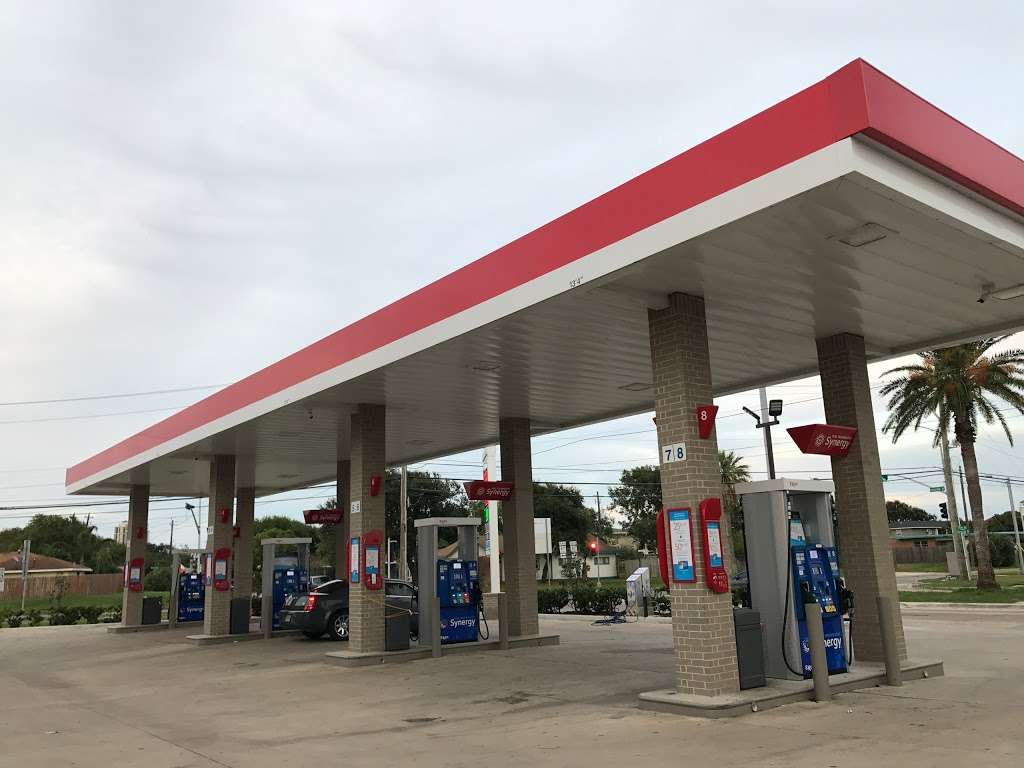 Exxon | 202 Harborside Dr, Galveston, TX 77550, USA | Phone: (409) 974-4313