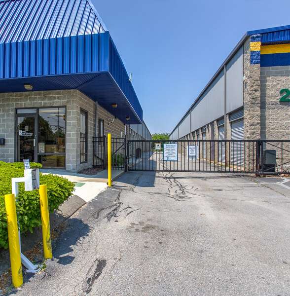 iStorage Self Storage | 470 Main St, Tewksbury, MA 01876, USA | Phone: (978) 233-4277