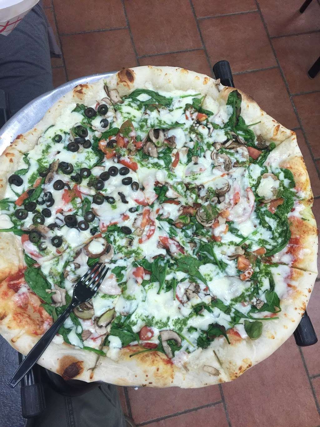 Massimos Pizza & Trattoria | 1362 Naamans Creek Rd, Garnet Valley, PA 19060, USA | Phone: (610) 497-0577