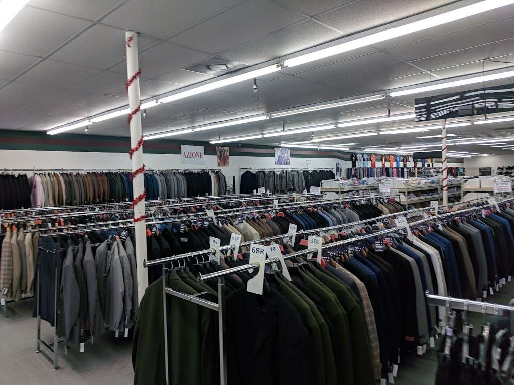 SuitMart - North Freeway | 11120 North Fwy, Houston, TX 77037, USA | Phone: (281) 931-3684